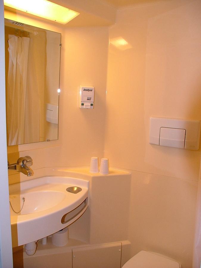 Hotel De La Place Germigny-des-Prés エクステリア 写真